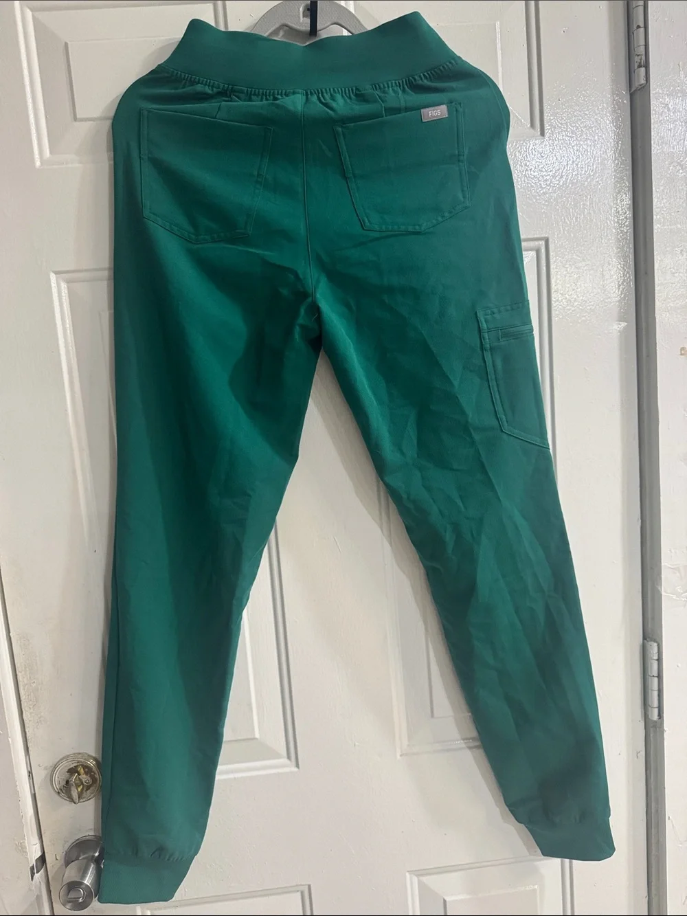 NEW FIGS unisex Teal Jogger Scrub pants with Drawstring